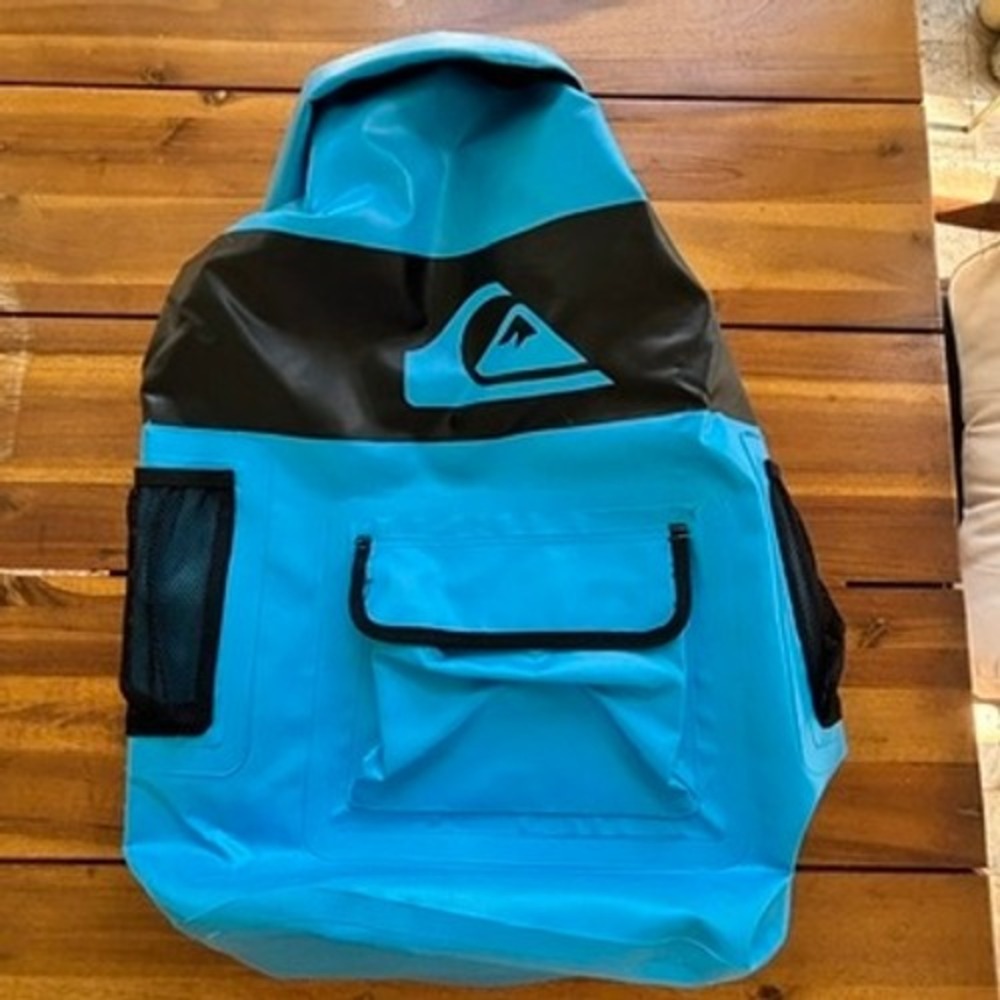 Quiksilver Sea Stash Waterproof Roll Top Backpack Blue Black - Picture 2 of 7